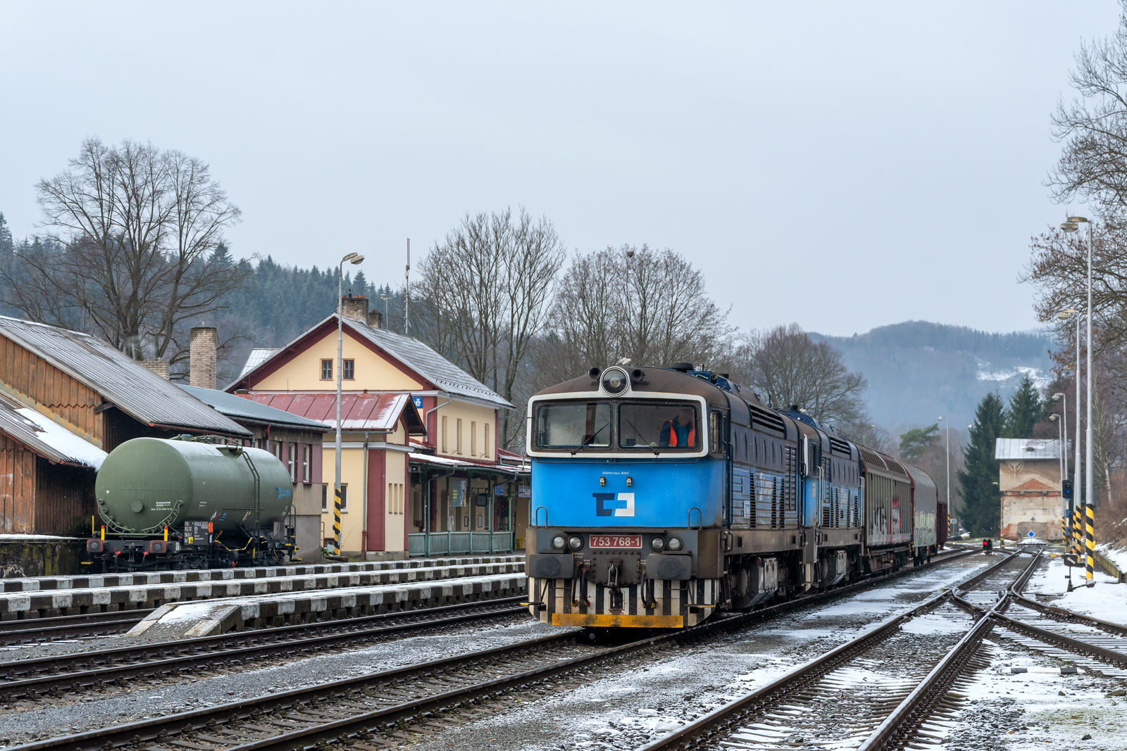 753 768-1 [CD Cargo]