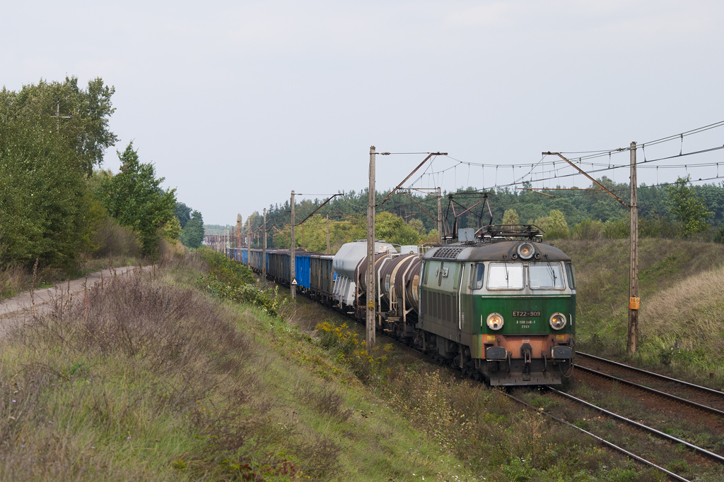 ET22-909 [PKP Cargo]