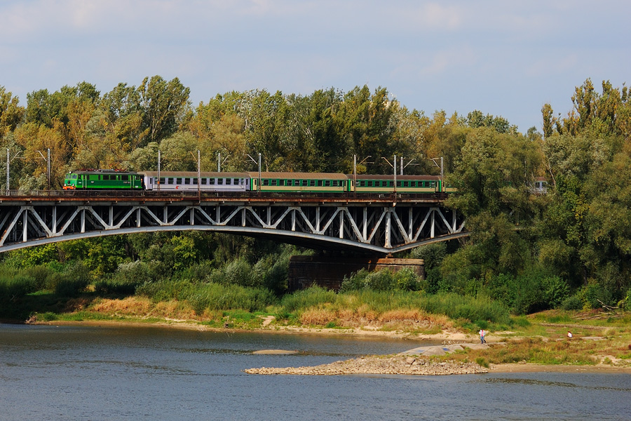 EU07-303 [PKP InterCity]