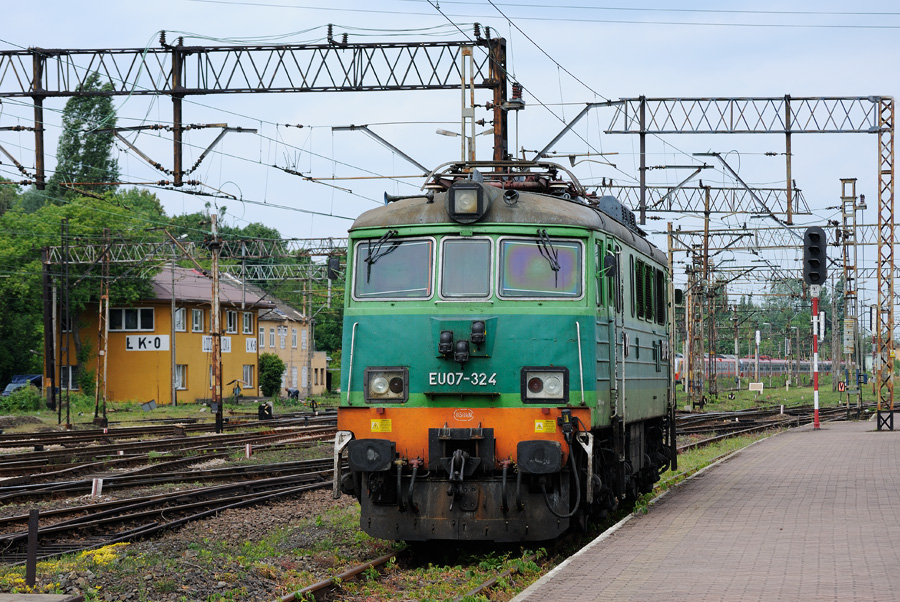 EU07-324 [PKP InterCity]