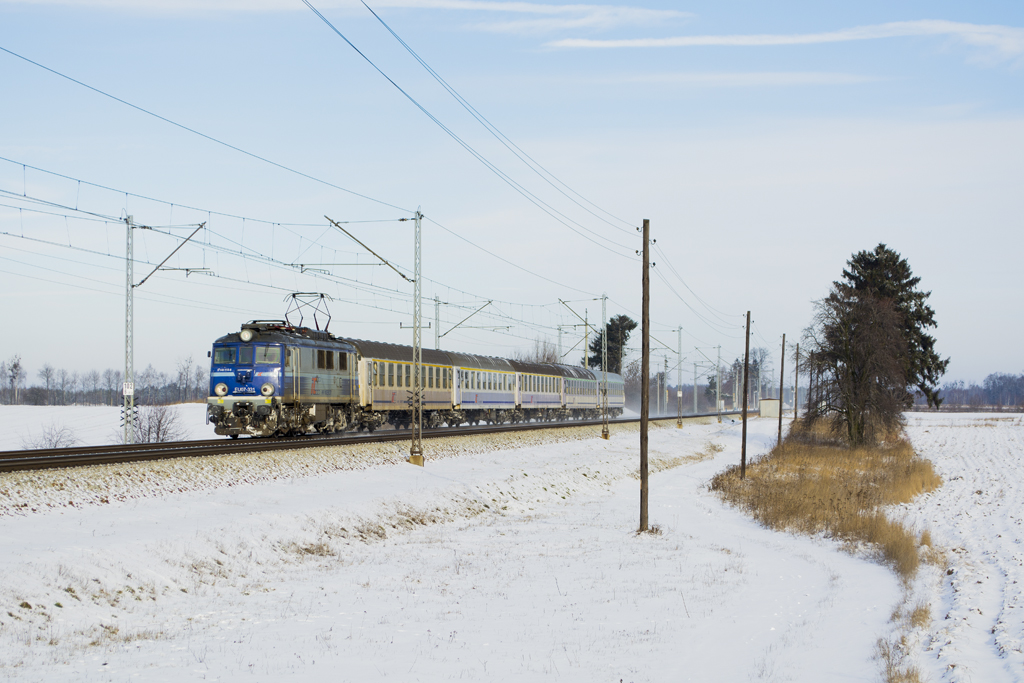 EU07-331 [PKP InterCity]