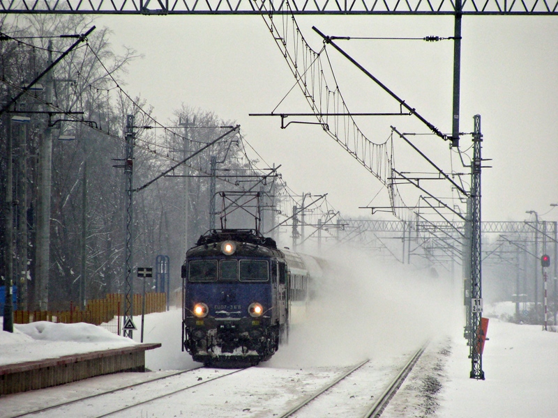EU07-368 [PKP InterCity]