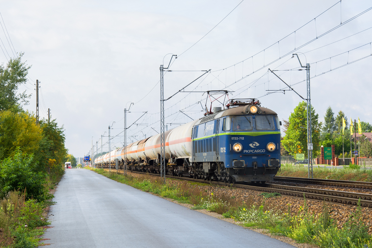 ET22-712 [PKP Cargo]