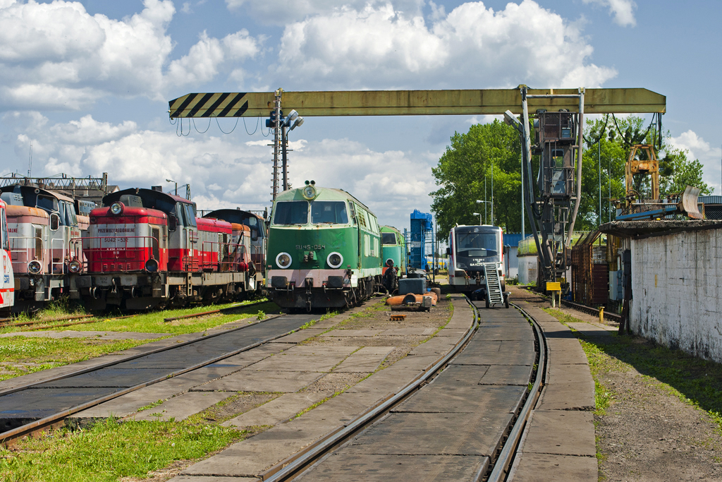 SU45-054 [Przewozy Regionalne]