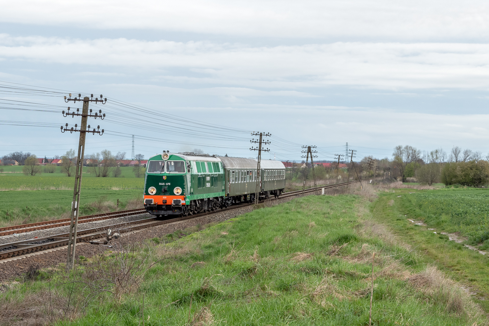 SU45-079