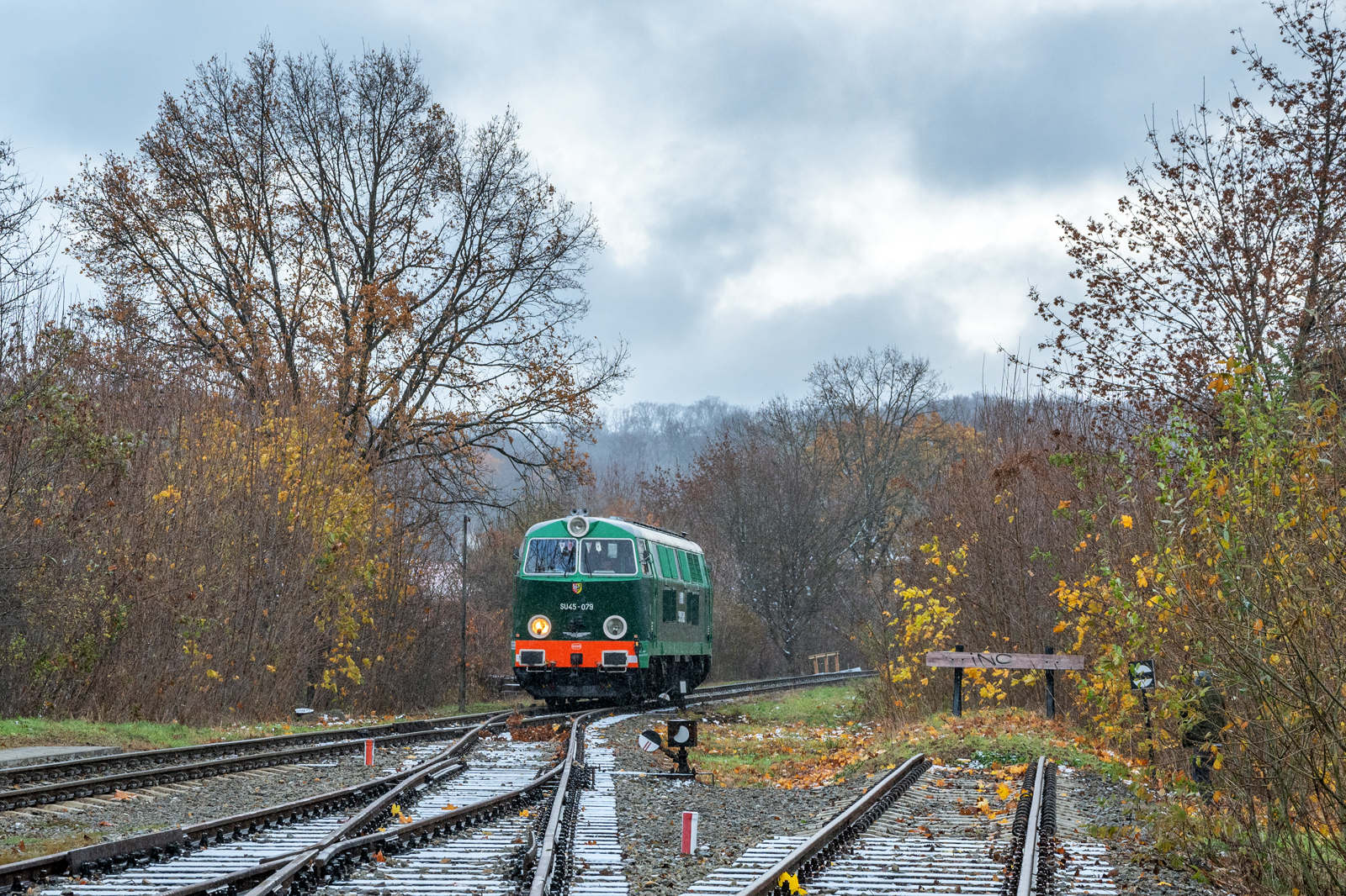 SU45-079