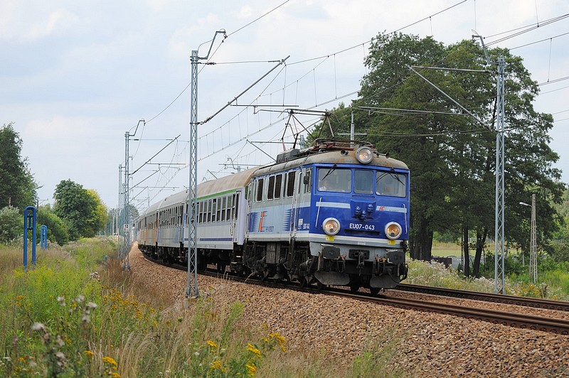 EU07-043 [PKP InterCity]