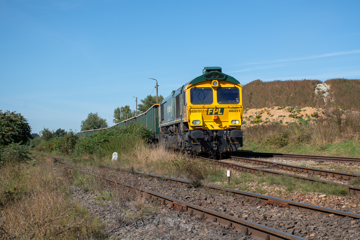 #66011 [Freightliner PL]