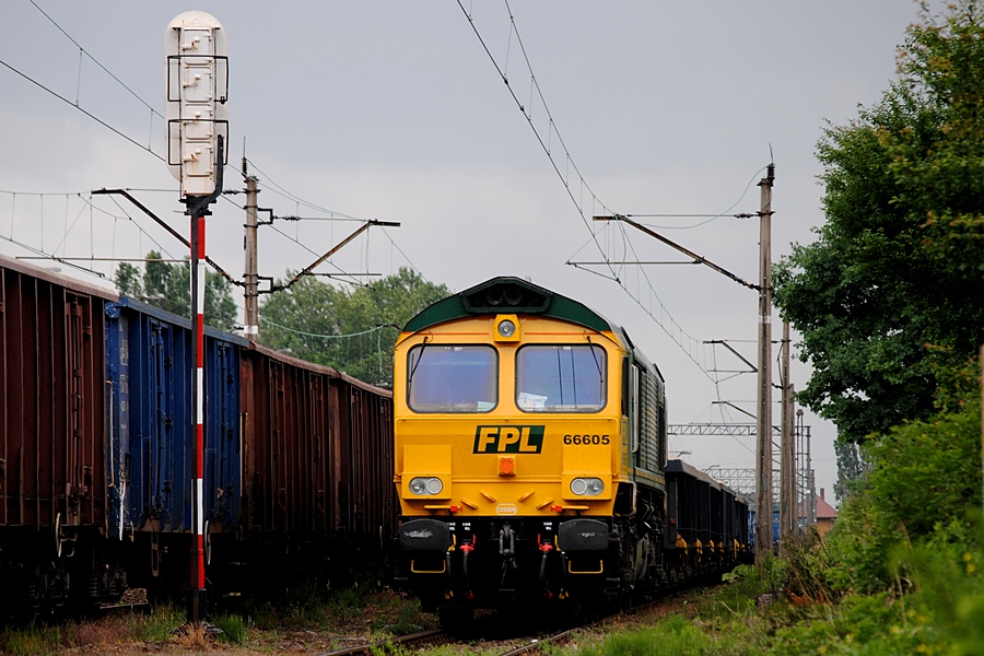 #66605 [Freightliner PL]
