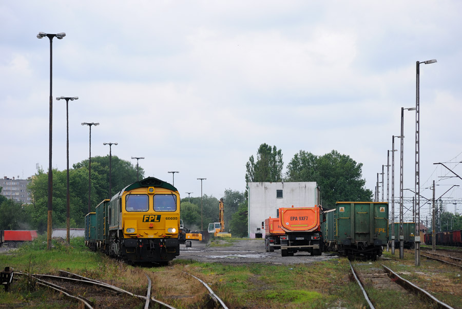 #66605 [Freightliner PL]