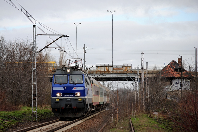 EP09-008 [PKP InterCity]