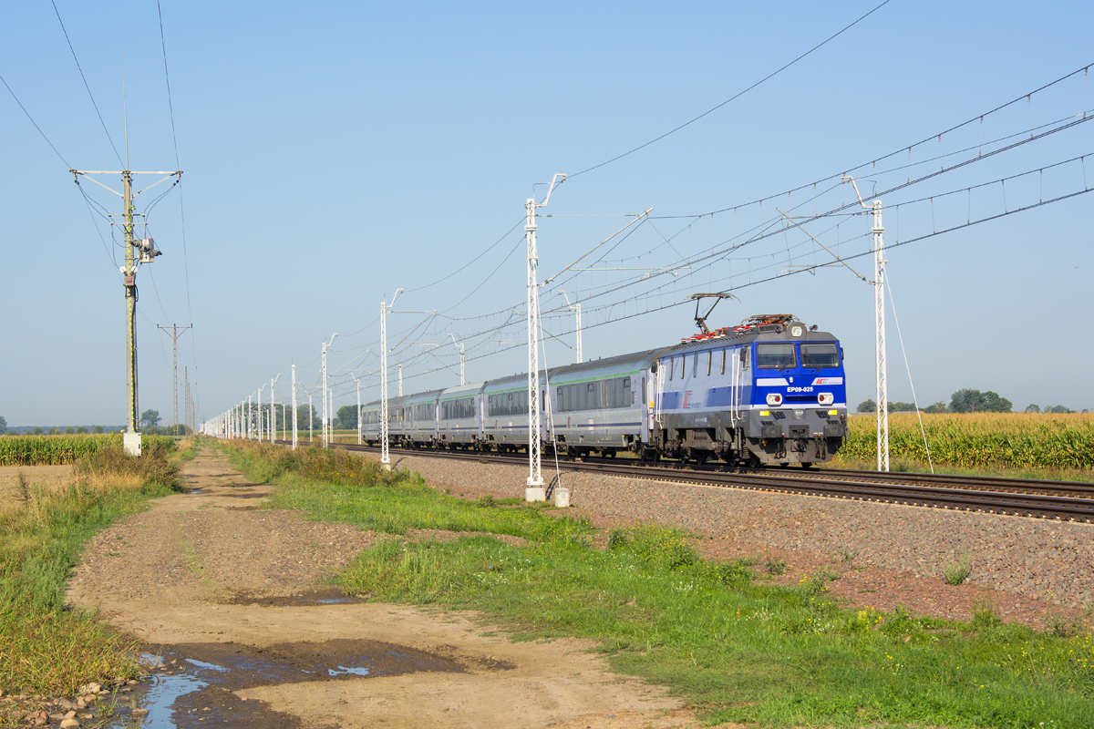 EP09-025 [PKP InterCity]