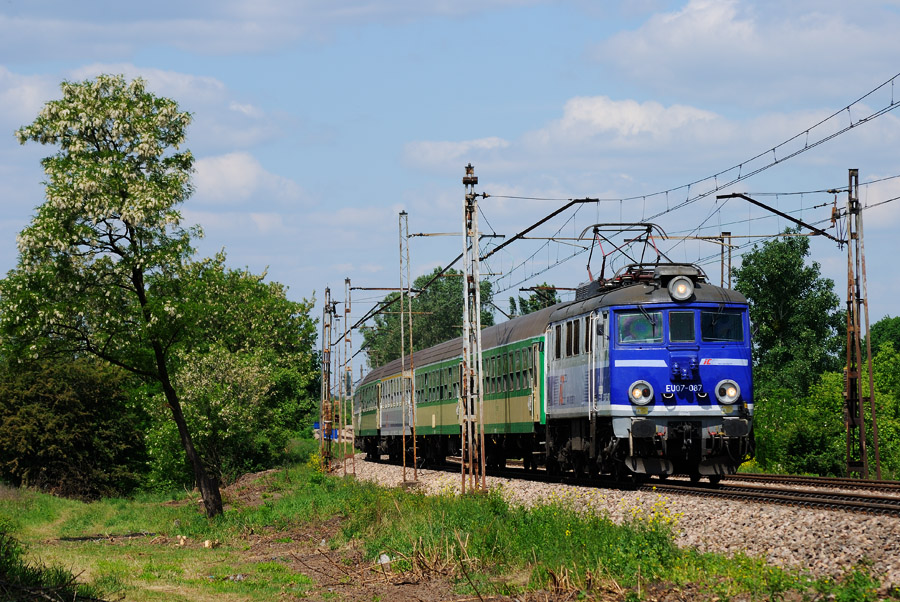 EU07-087 [PKP InterCity]