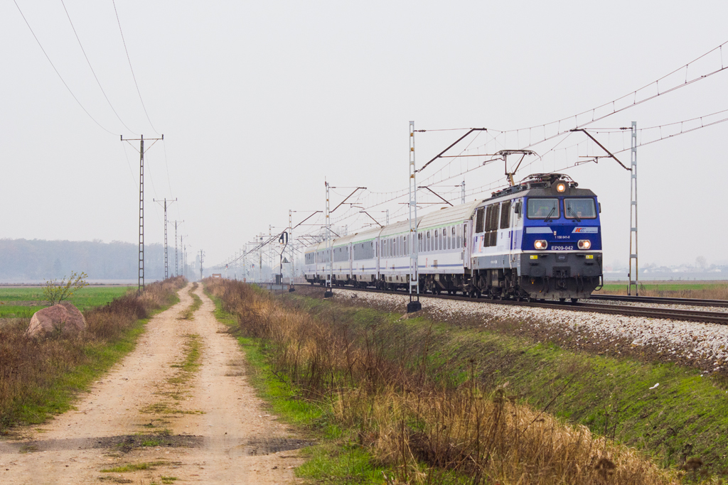 EP09-042 [PKP InterCity]