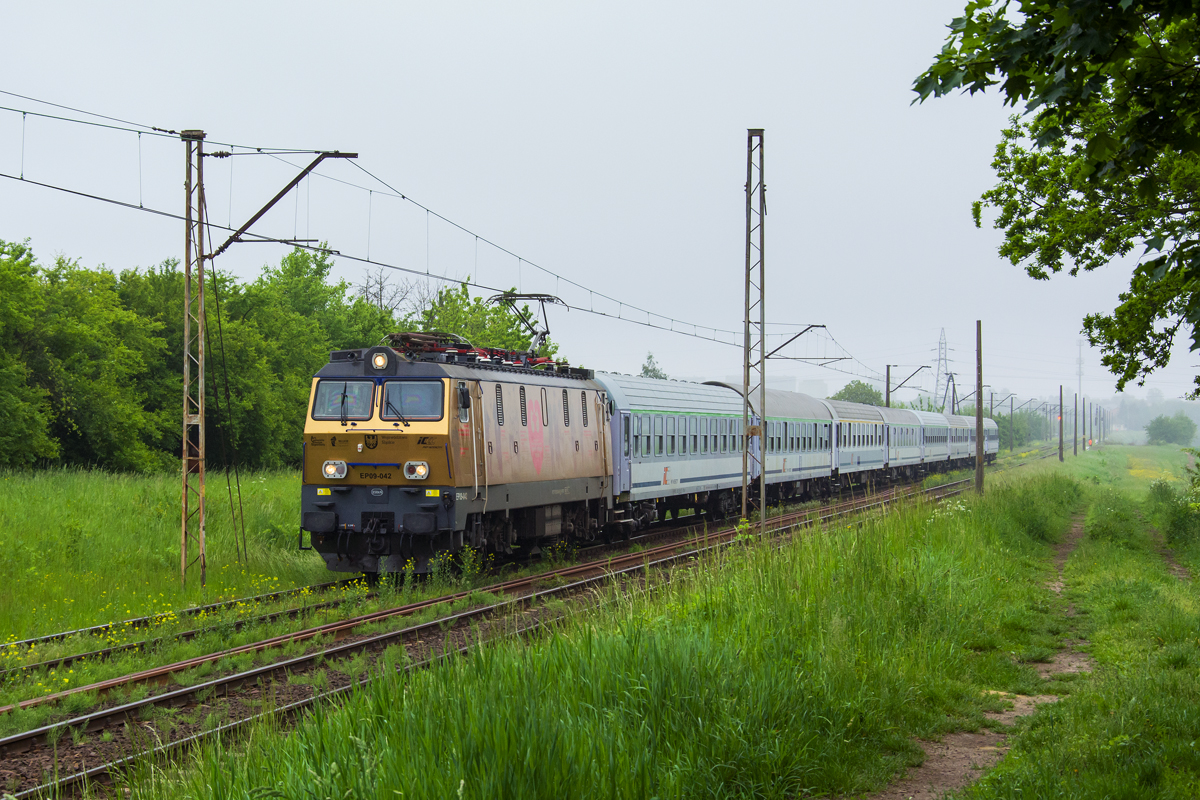EP09-042 [PKP InterCity]