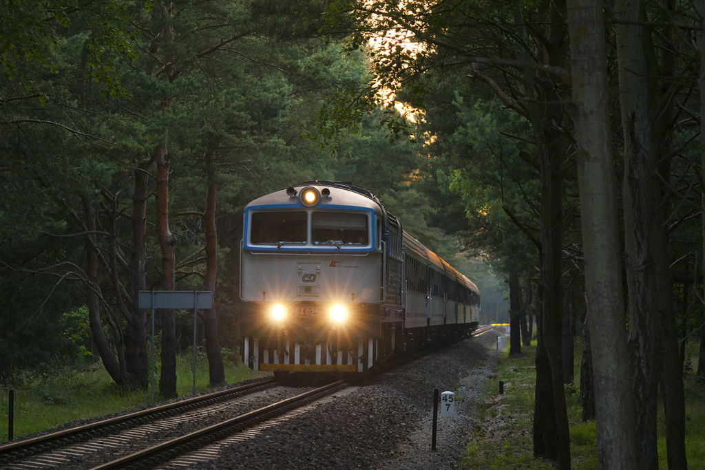 754 025-5 [Èeské dráhy / PKP InterCity]