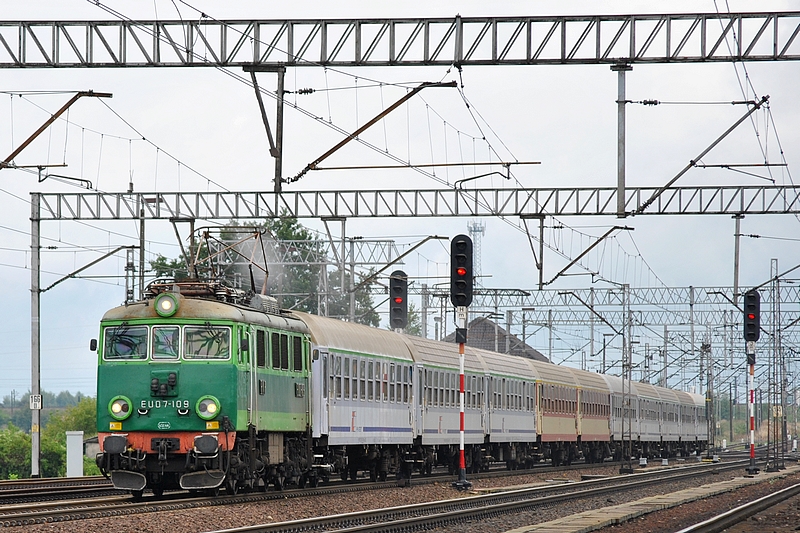 EU07-109 [PKP InterCity]