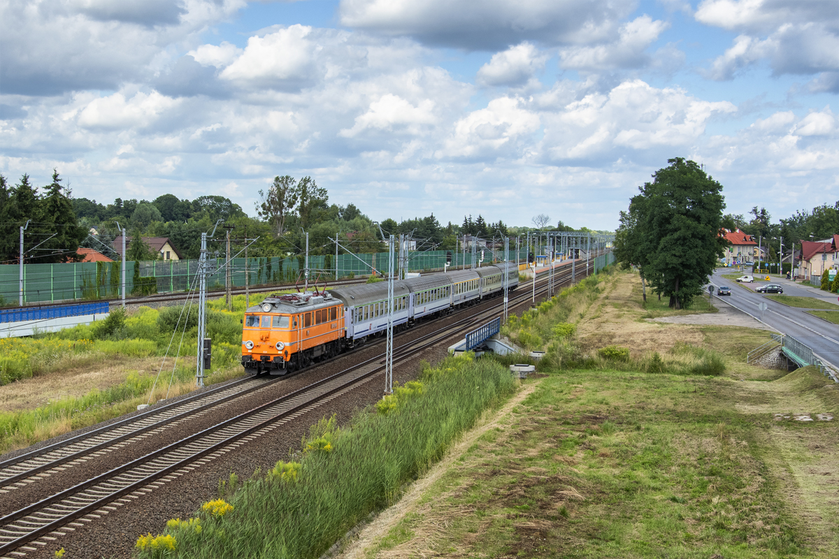 EP08-001 [PKP InterCity]