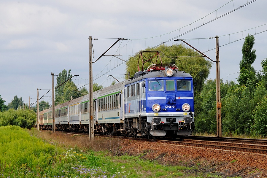 EP08-011 [PKP InterCity]