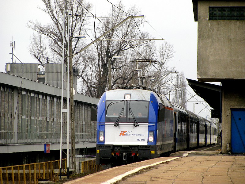 EU44-001 [PKP InterCity]