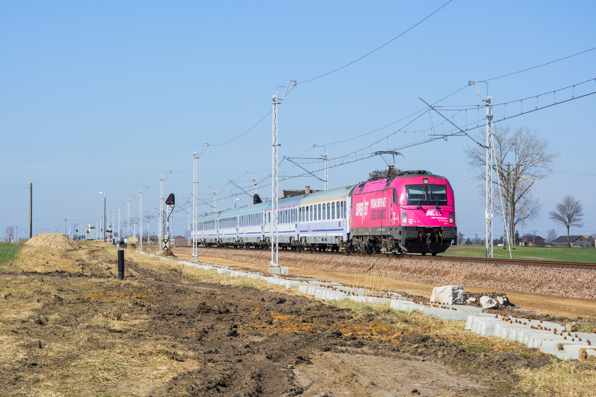 EU44-009 [PKP InterCity]