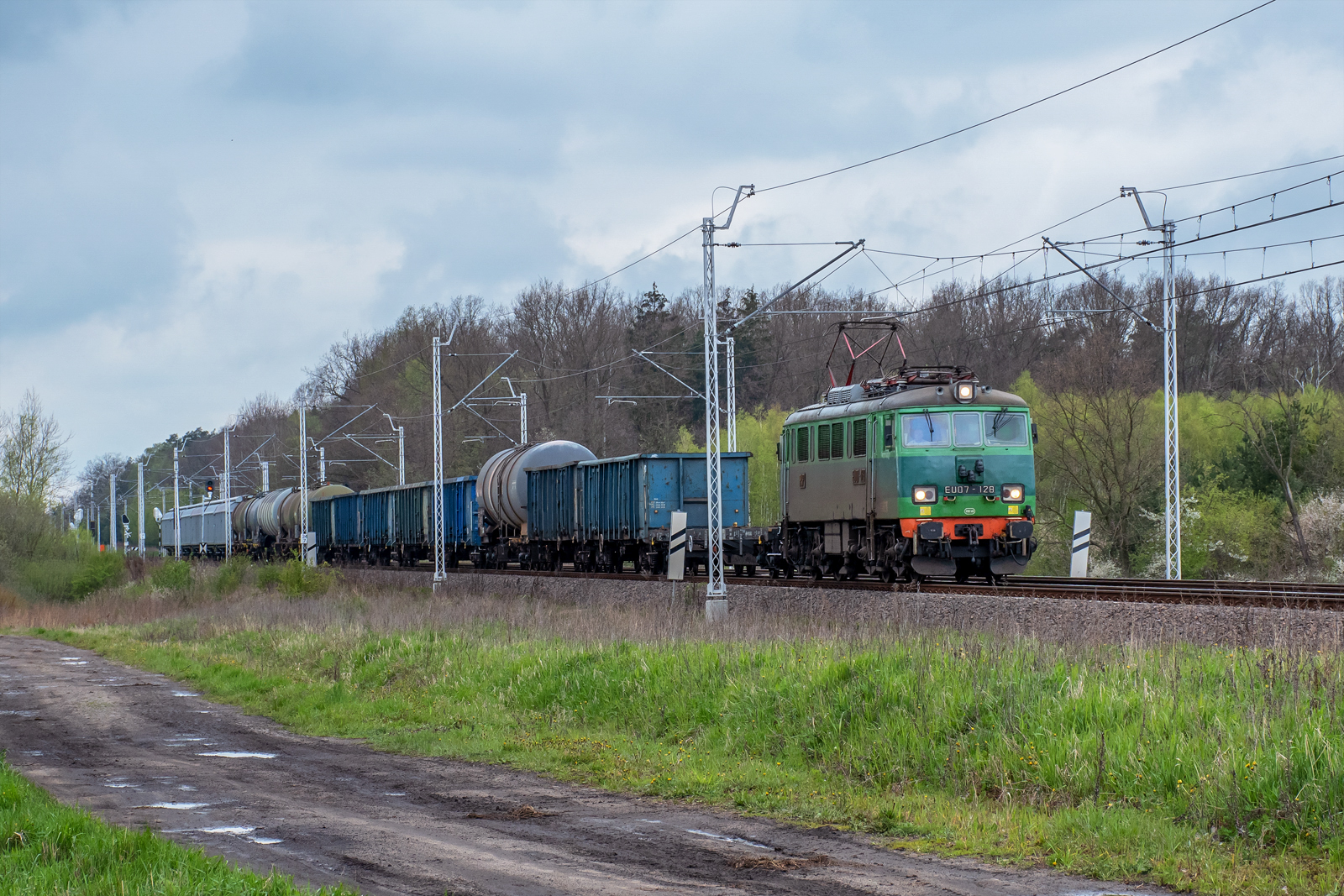 EU07-128 [PKP Cargo]
