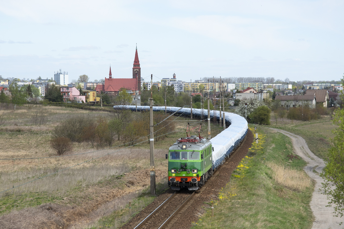 EU07-128 [PKP Cargo]