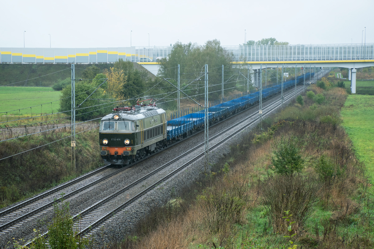 ET22-676 [PKP Cargo]