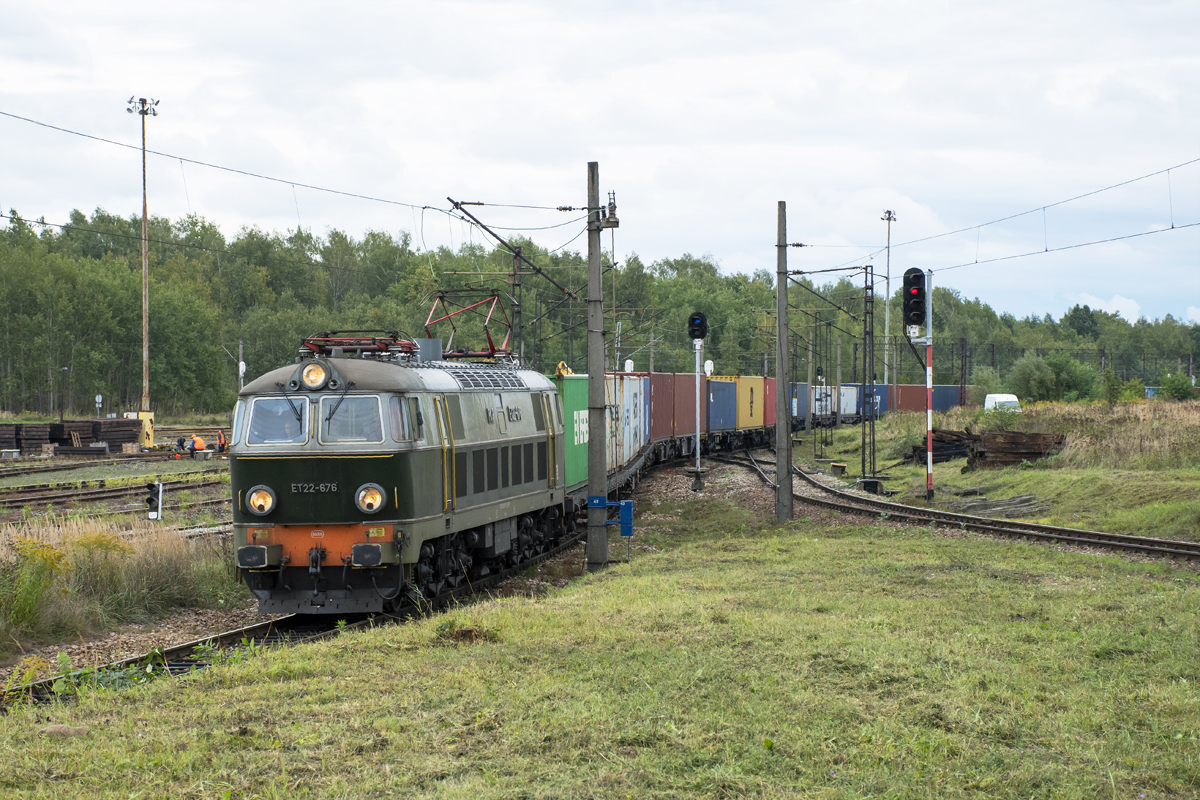 ET22-676 [PKP Cargo]