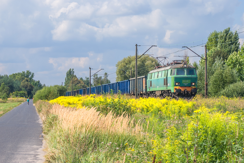 ET22-732 [PKP Cargo]