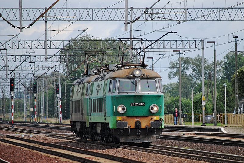 ET22-885 [PKP Cargo]