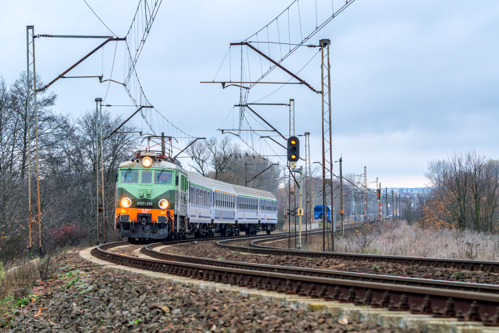 EP07-330 [PKP InterCity]