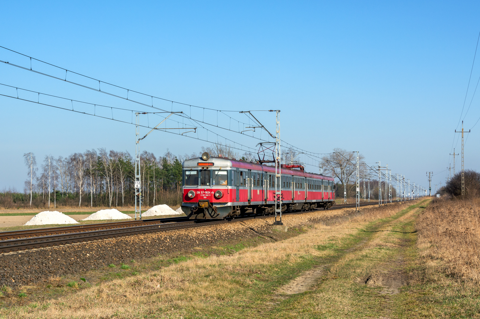 EN57-1824 [Przewozy Regionalne]