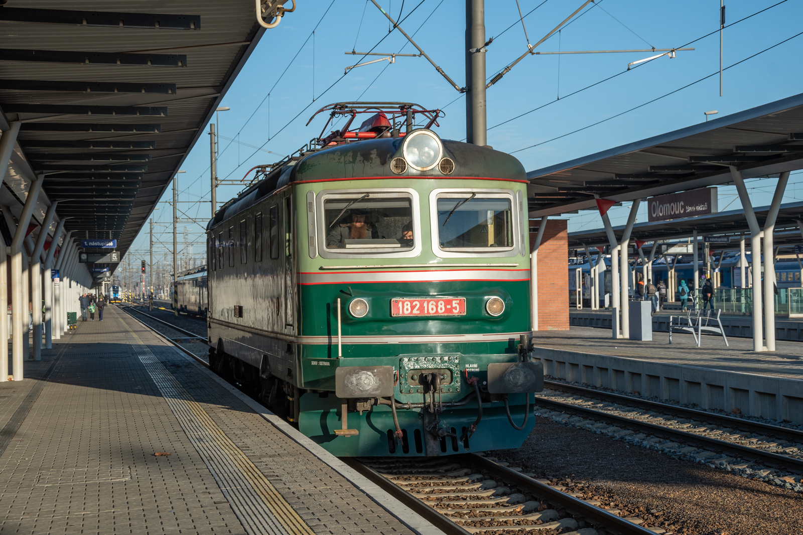 182 168-5 [CD Cargo]