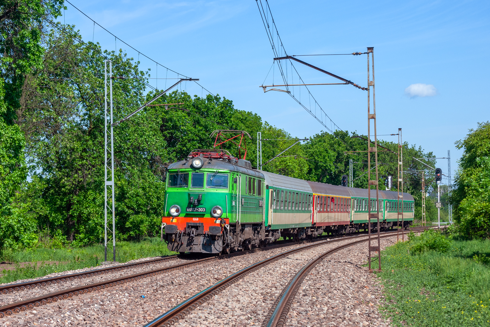 EU07-303 [PKP InterCity]