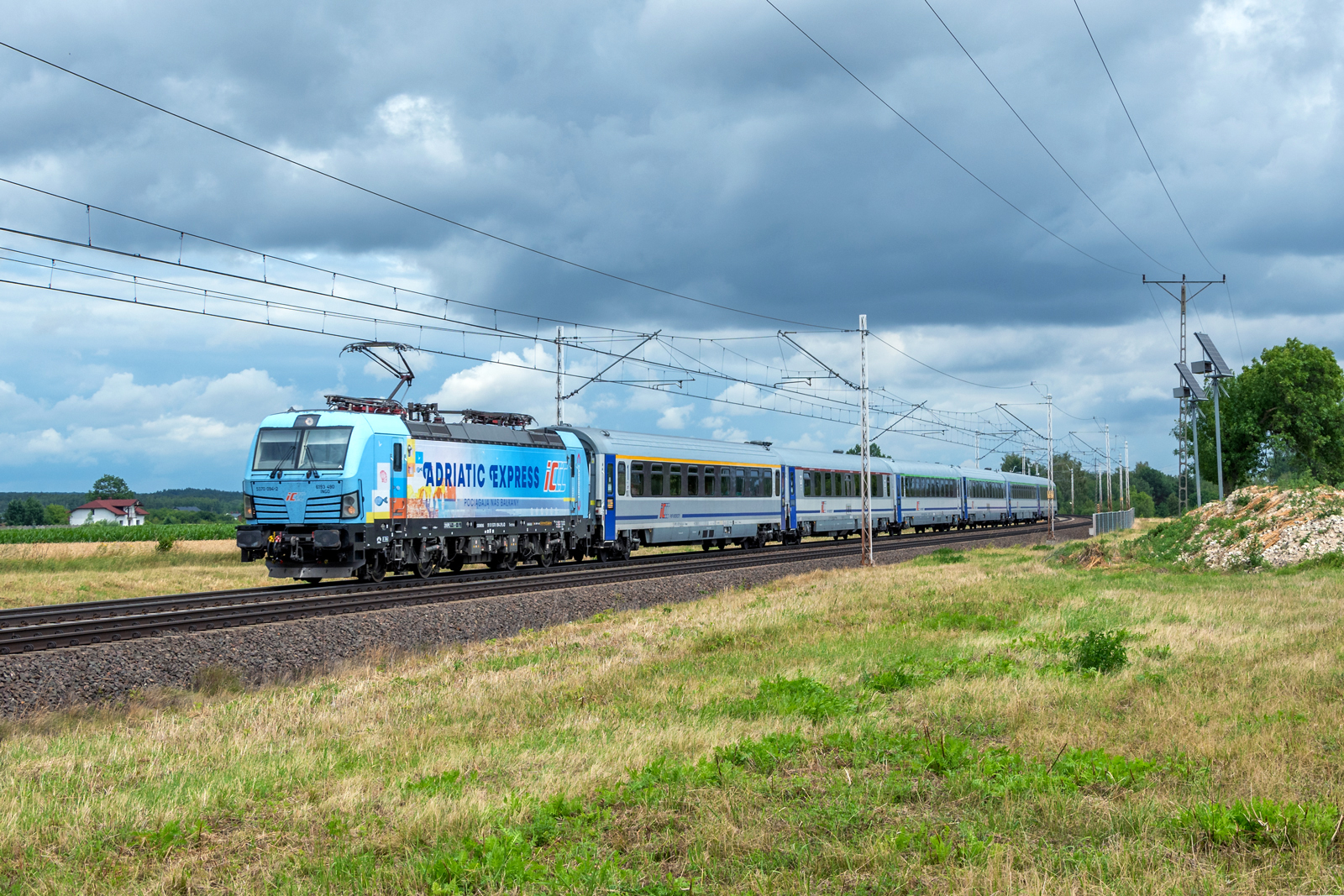 6 193 490 [PKP InterCity]